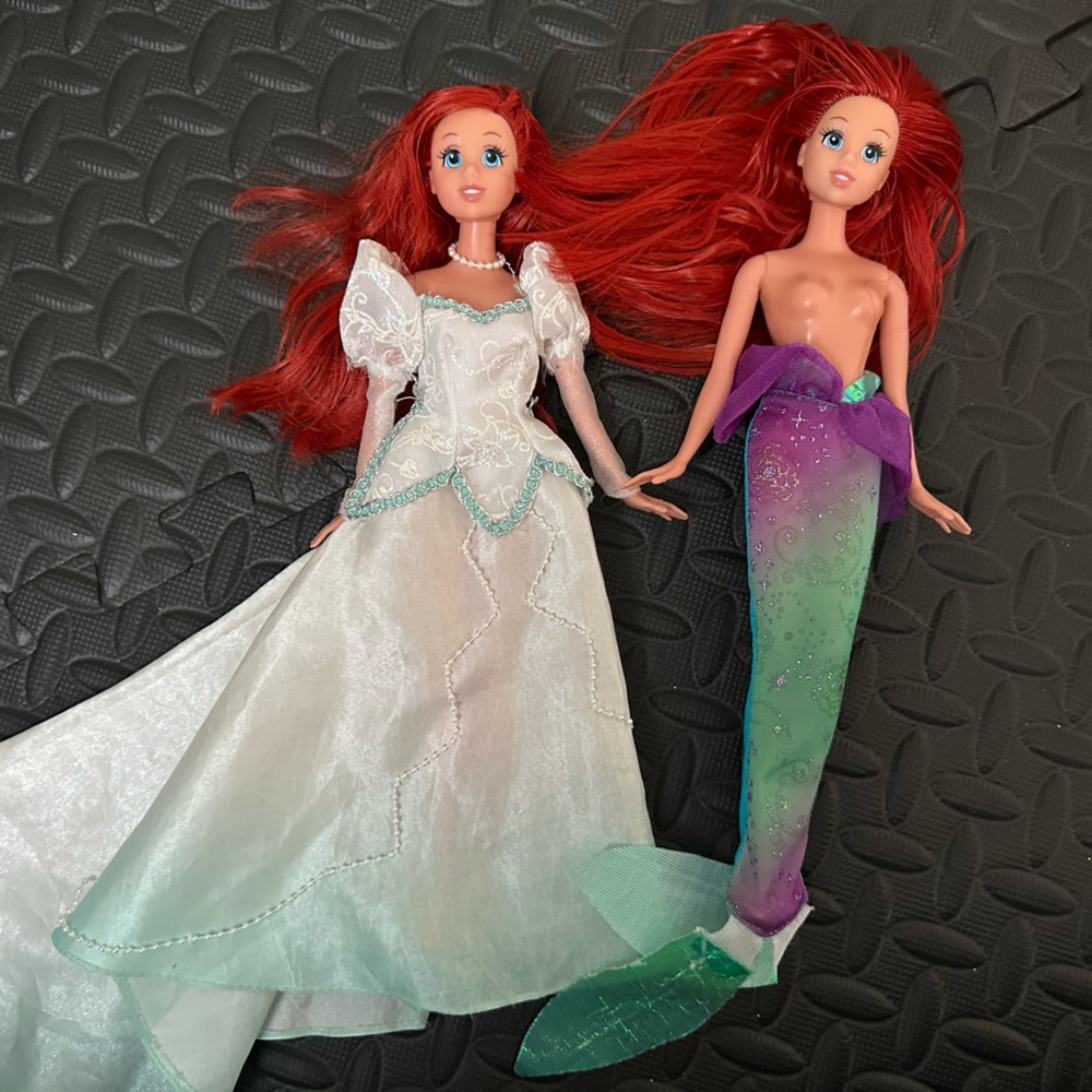 Little mermaid dolls.